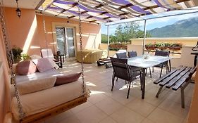 VILLAGE HOUSE with jacuzzi